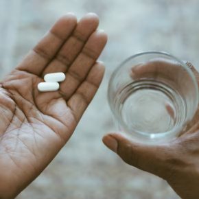 ISP emite alerta por consumo de Ibuprobeno sin prescripción médica
